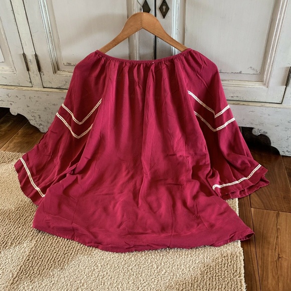 Last Two! Flash Sale! Button Up Tassel Tunic Top - Picture 4 of 6